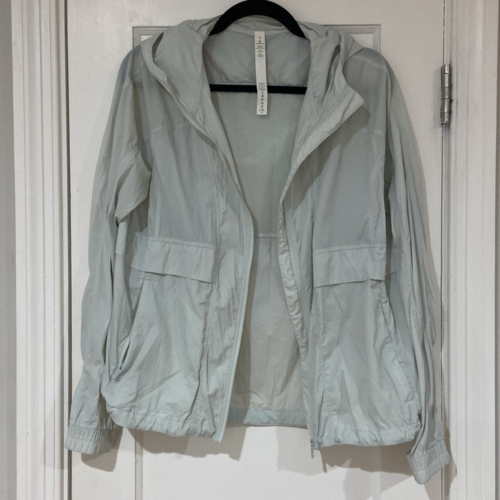 Lululemon Women’s Hood Lite Jacket | size 8 | island mist color